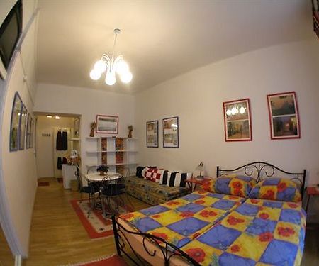 Pragues Rainbow Guest House Dış mekan fotoğraf