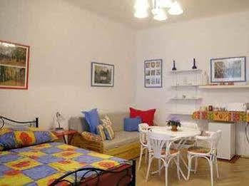 Pragues Rainbow Guest House Dış mekan fotoğraf
